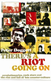 Couverture : There's a riot going on