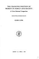 Couverture : The Changing position of women in family and society