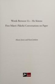 Couverture : Words Between Us