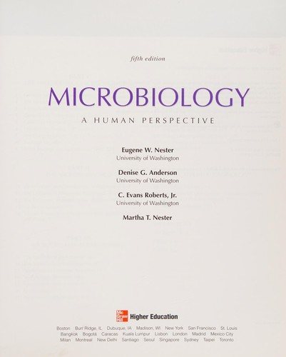Couverture : Microbiology: a human perspective