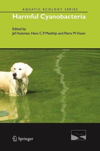 Couverture : Harmful cyanobacteria