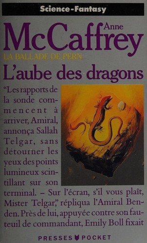 Couverture : La ballade de Pern Tome 8 : L'Aube des dragons