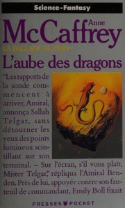 Couverture : La ballade de Pern Tome 8 : L'Aube des dragons