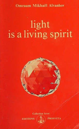 Couverture : Light is a living spirit